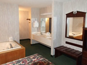AmazInn & Suites