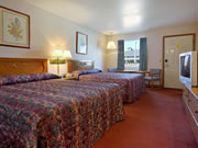 Super 8 Plantation Inn