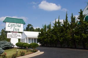 Lynina Inn Entrance