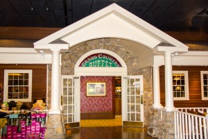 One of Branson's favorite buffets, the "Grand Country Buffet "will be open for breakfast, lunch and dinner on Christmas Day.