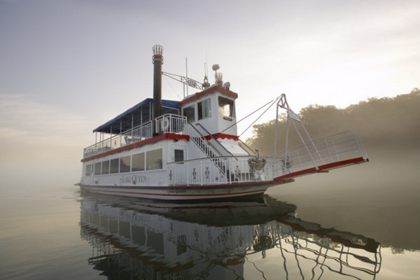 Main Street Lake Cruises "Lake Queen" plying the waters of Lake Taneycomo.