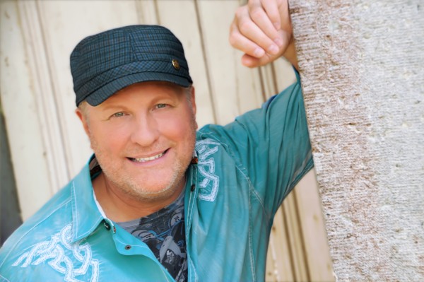 Collin Raye, Grammy winning country star who gets to the soul of country music.