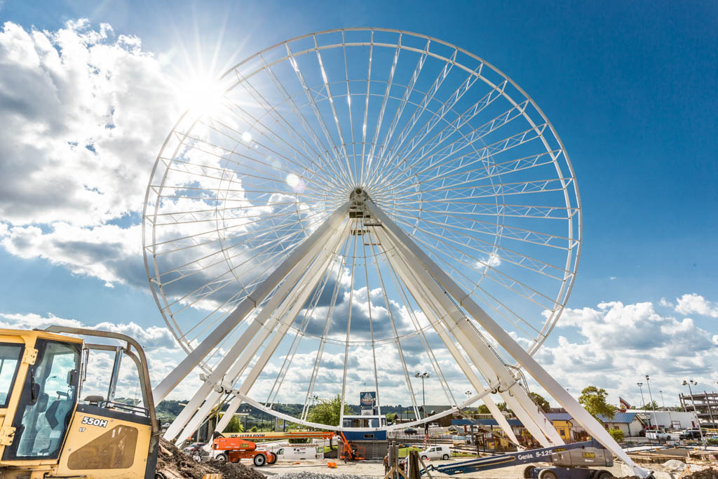 The stunning Branson metamorphosis of the gigantic Navy Pier Ferris Wheel.