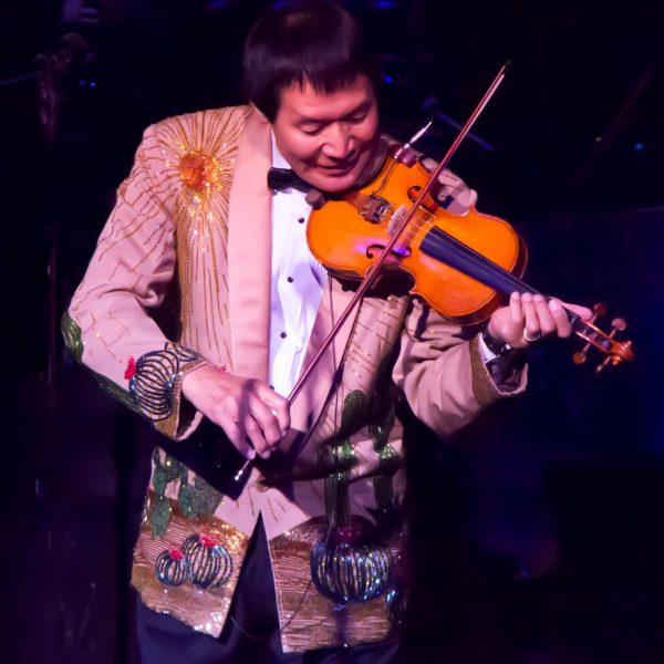 The incredible Shoji Tabuchi "fiddling around."