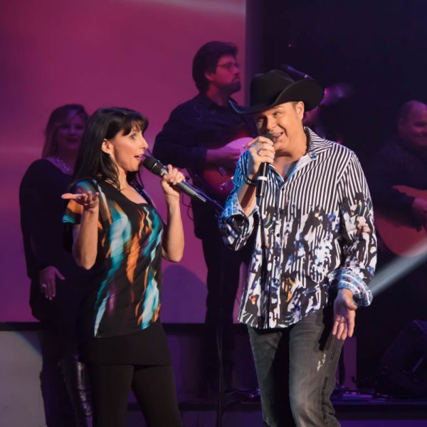 Clay and Tina Cooper performing Squeeze Me."